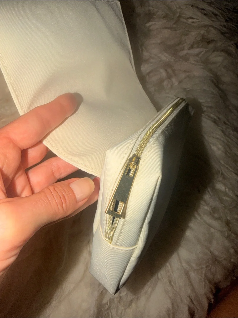 KLM Airlines Amenity Kit Pouch C- White with Blue Partridge Design by Rituals